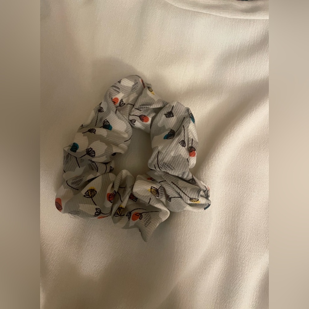 Scrunchie Bundle - Picture 4 of 7
